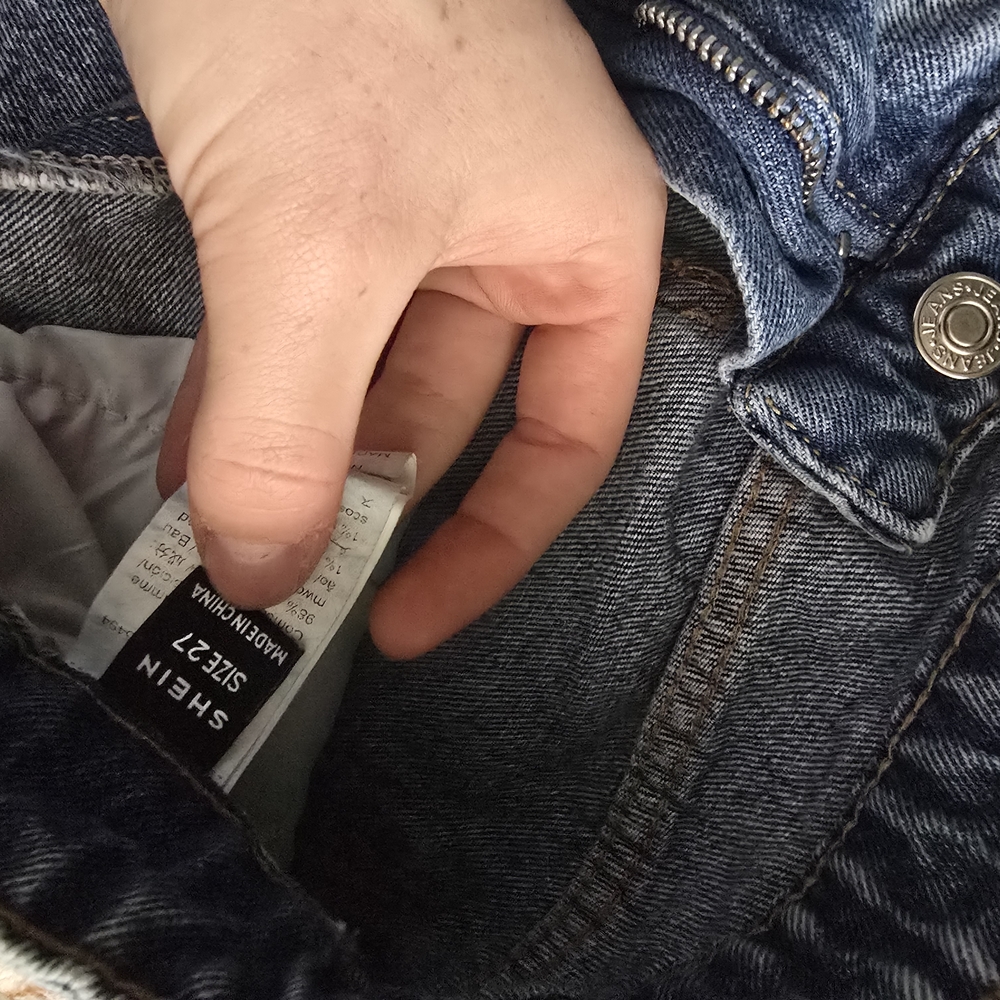 SHEIN Men's Denim Jeans in Classic Blue